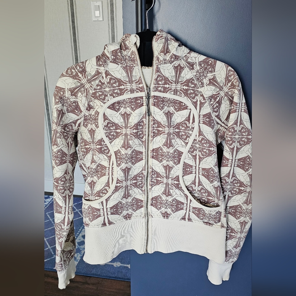 Lululemon Athletica Cream and Brown Patterned Bomber Jacket
